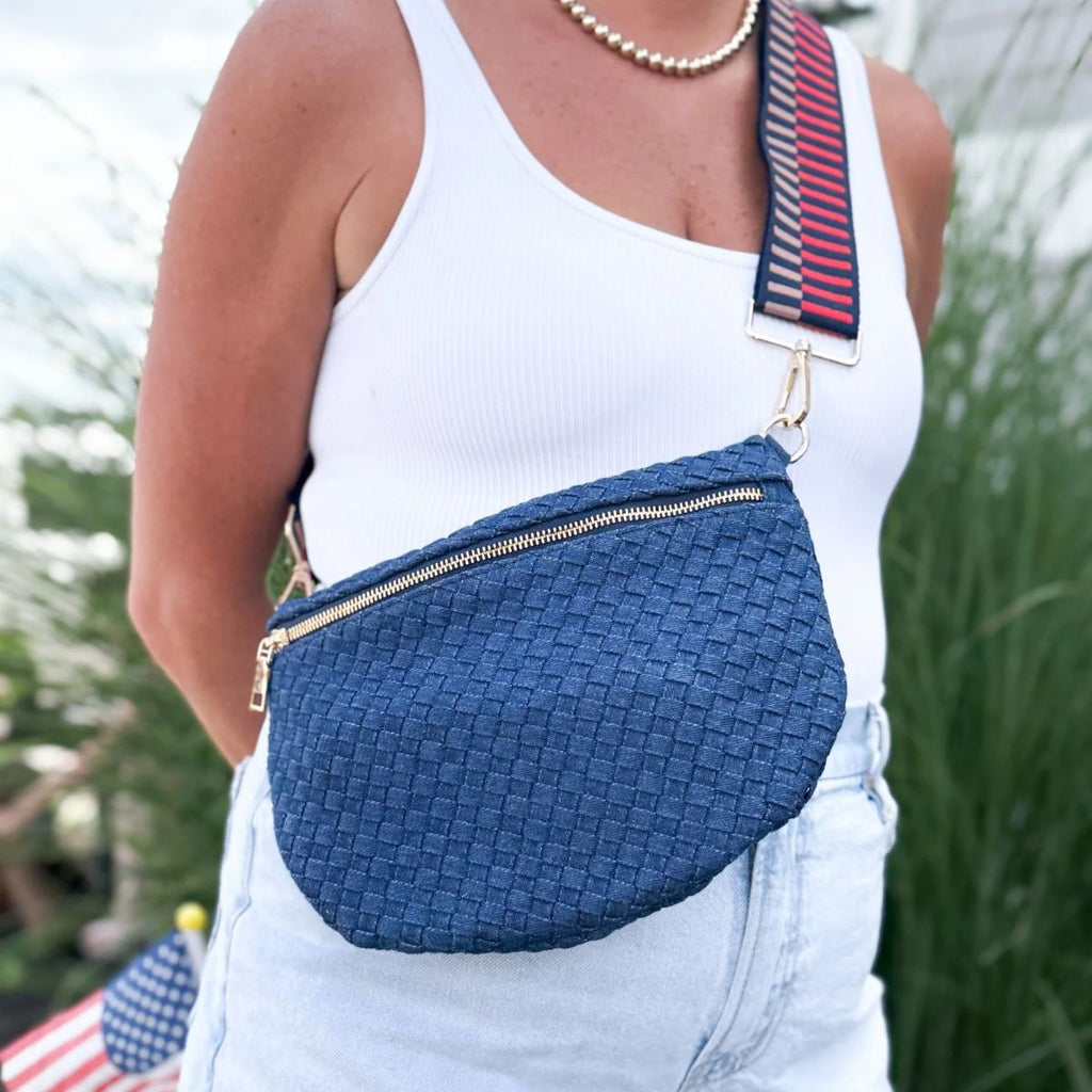 Ounamei Checkered Woven Crossbody Fanny Pack for Women – Adjustable Sling Bum Bag, Lightweight Everyday Travel Shoulder Purse