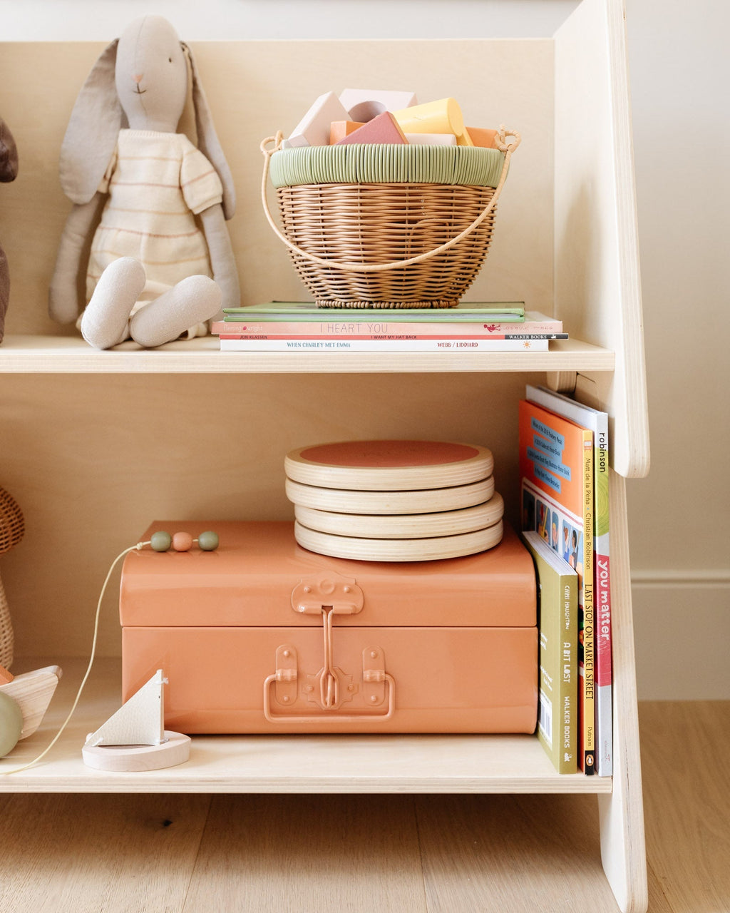 Montessori Toy Shelf C8992