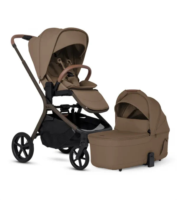 Compact Stroller with Folding Bassinet Bundle F7400