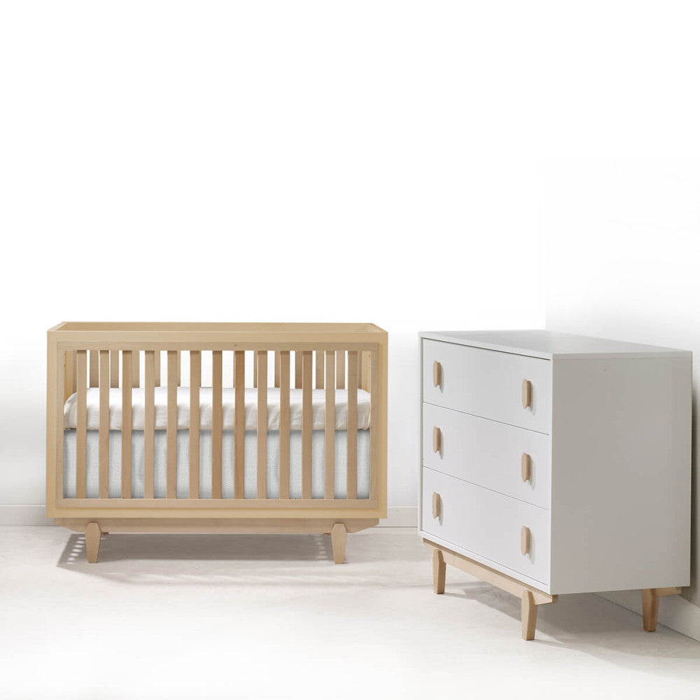 Classic Crib and 3 Drawer Dresser XL M366