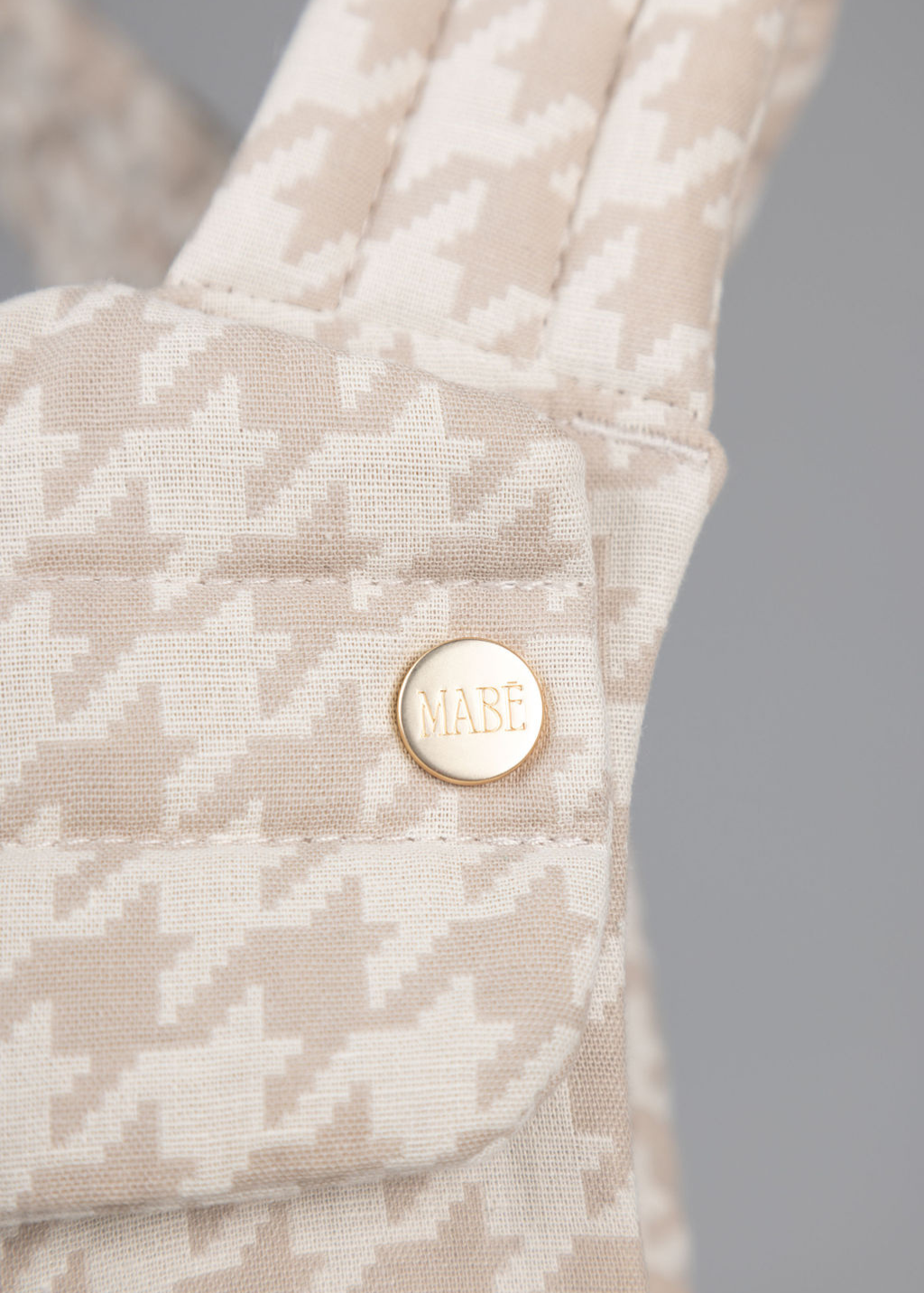 Monarch Carrier - Houndstooth O1818