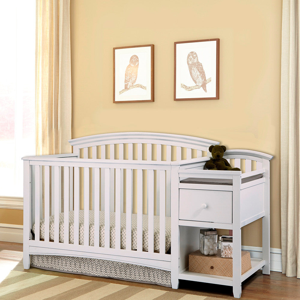 White Crib and Changer with Pad K800