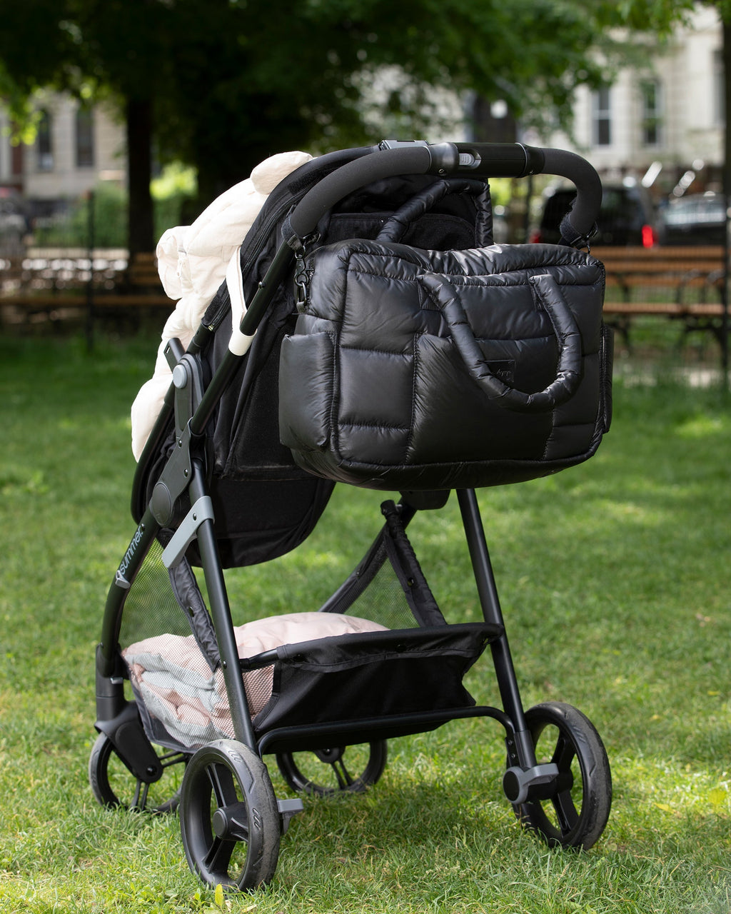 Diaper Carryall Bag F732