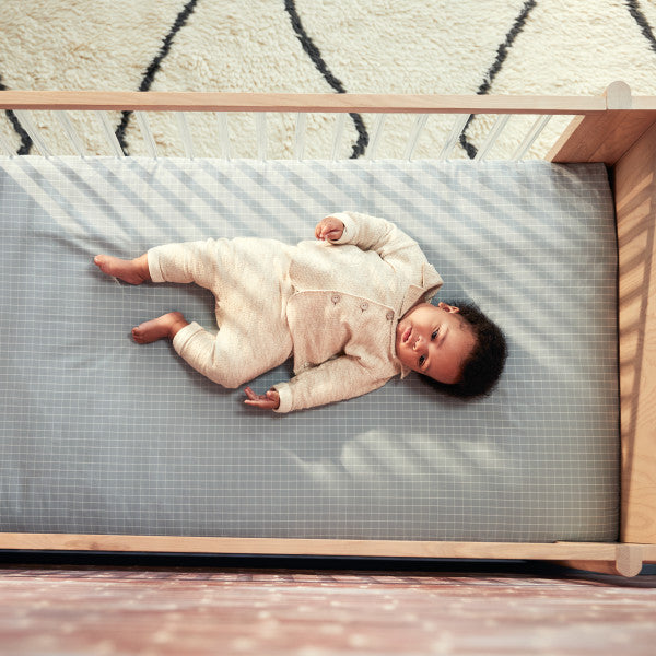 4-in-1 Convertible Crib with Toddler Bed and Daybed Conversion Kit O392509