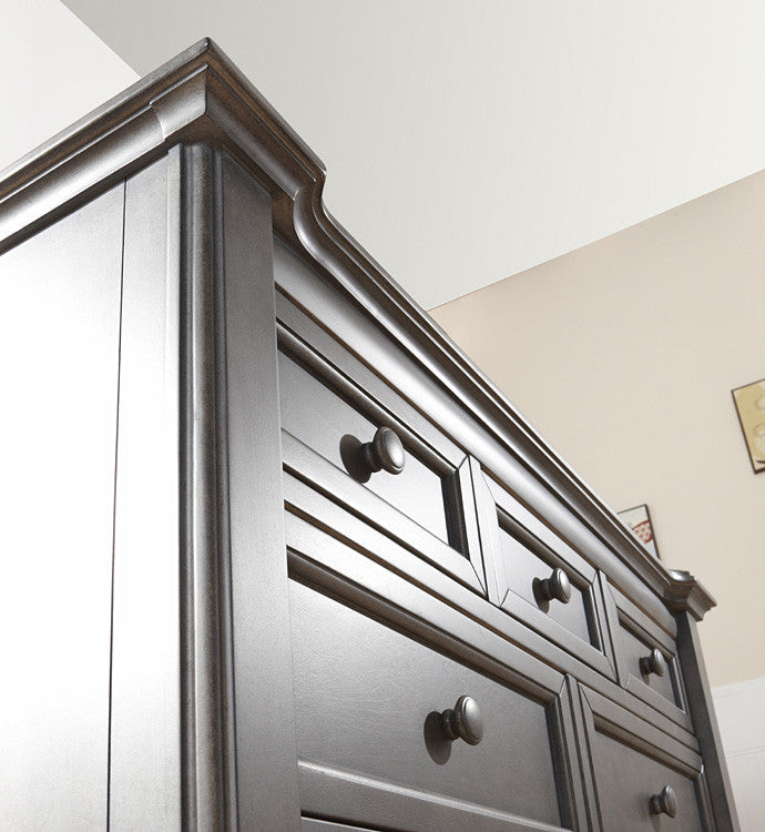 Double Dresser in Granite Q837894