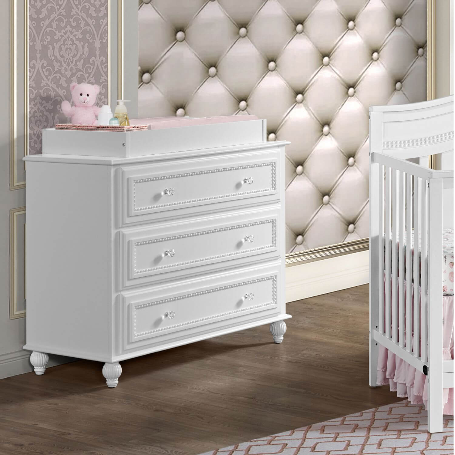 3 Drawer Dresser - White U611533