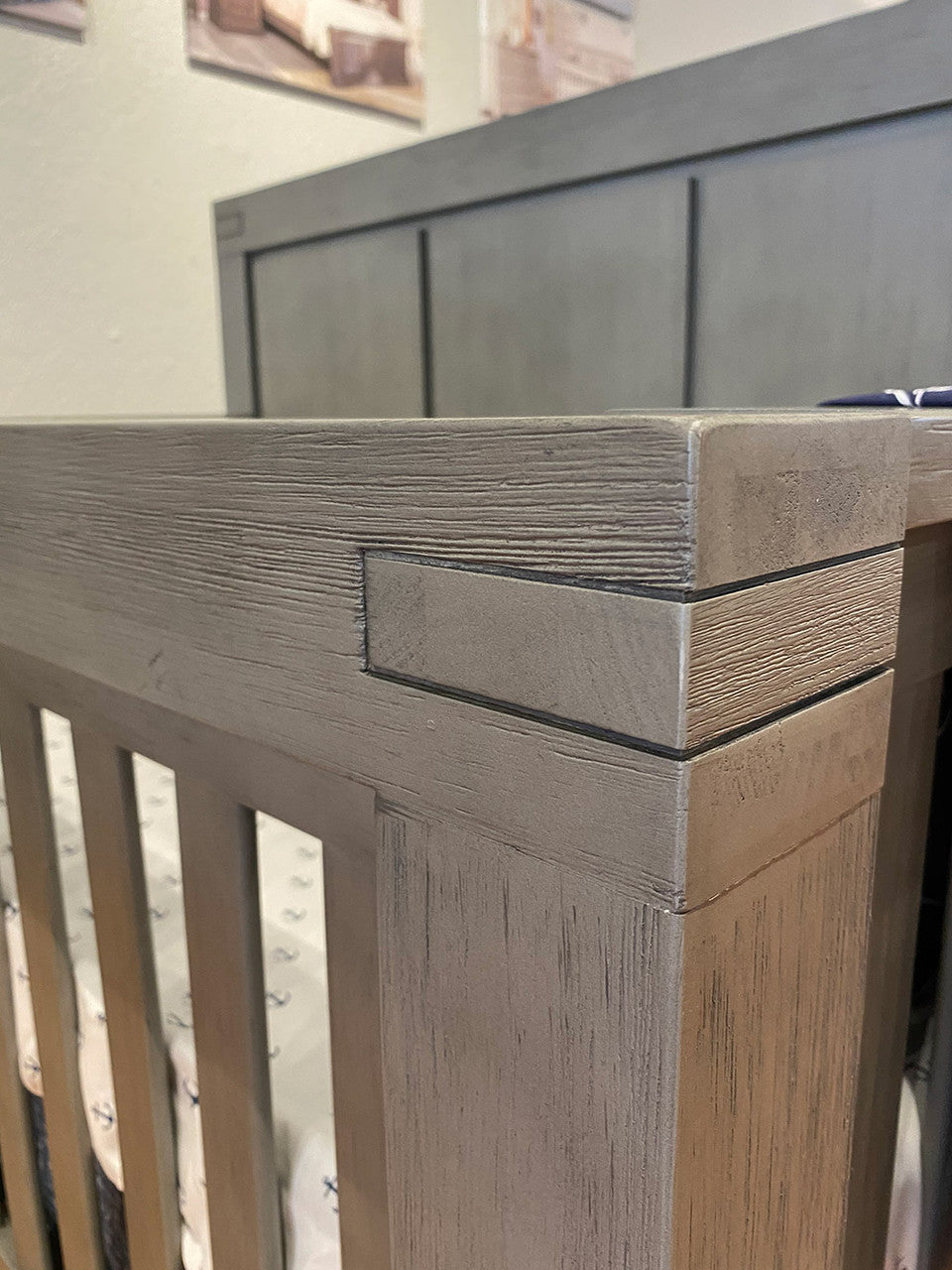 Convertible Crib in Rustic Gray X87234