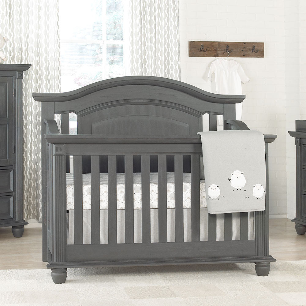 4 in 1 Convertible Crib G854808