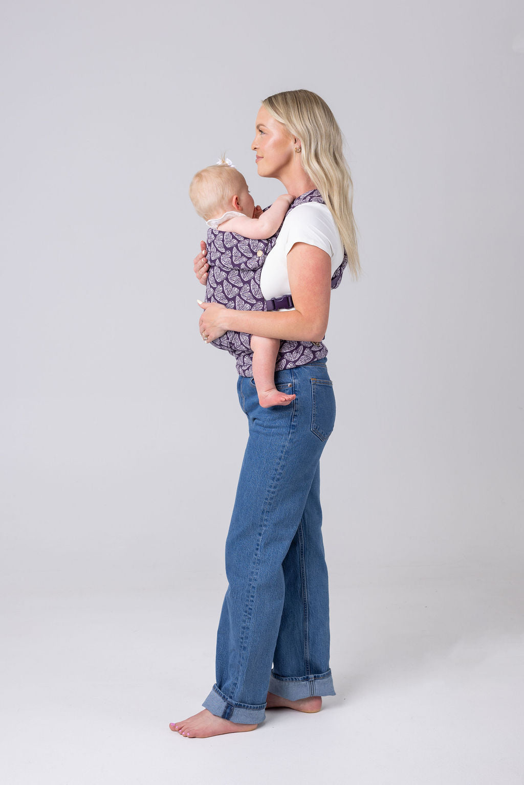 Monarch Carrier - Violet Wings R8822