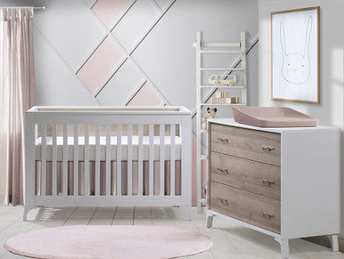 Convertible Crib and 3 Drawer Dresser Set O840