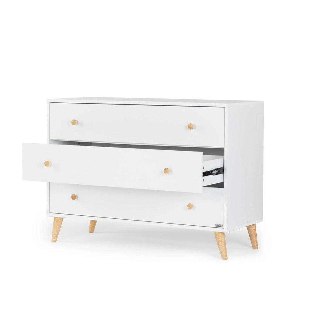 3-Drawer Dresser C737