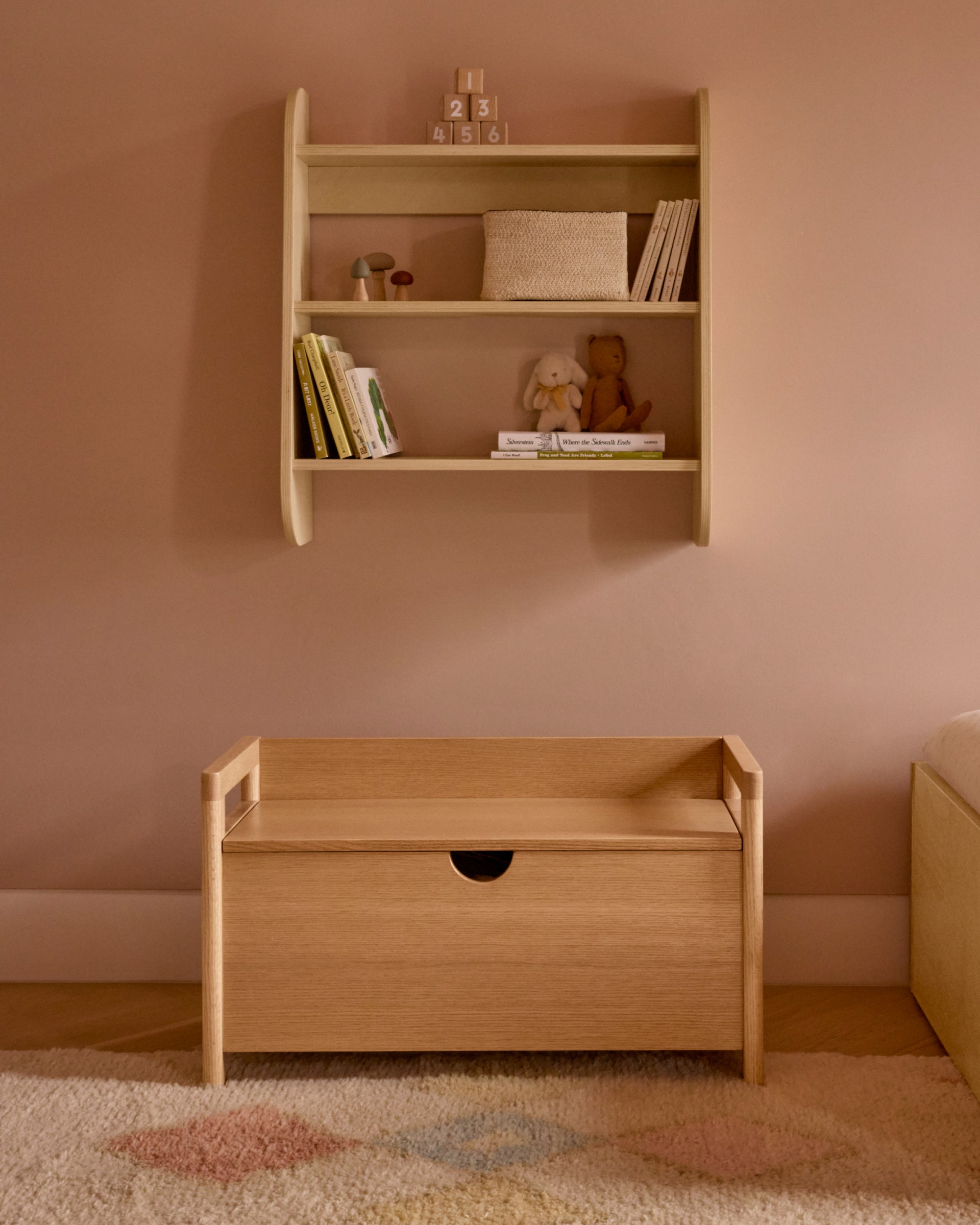Toy Box - Oak V93661