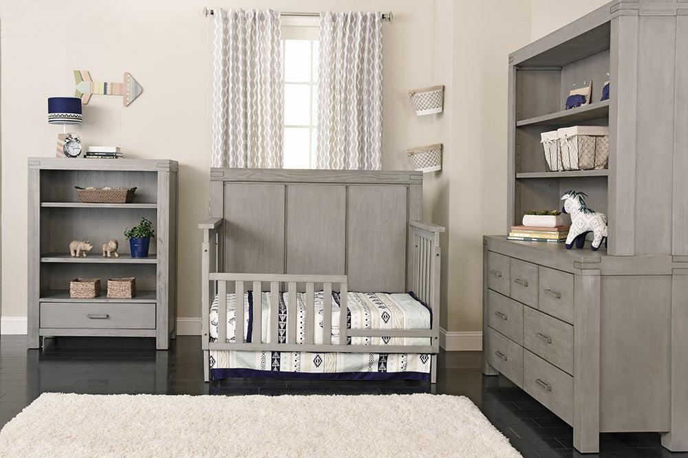 Convertible Crib in Rustic Gray X87234
