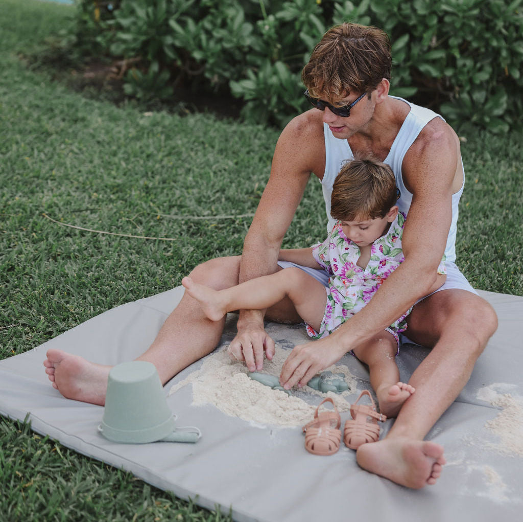 Pebble Vegan Leather Mat D616